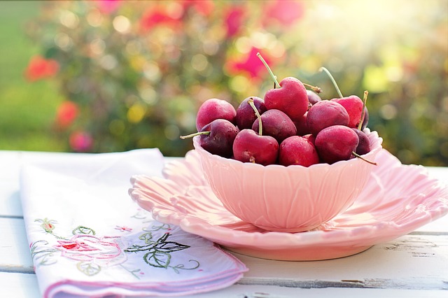File:Cherries.jpg