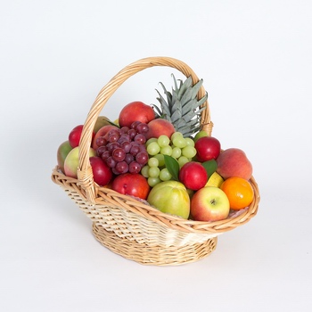 Just one of the many delicious fruit baskets to be hand-delivered to the Mall Tourists.