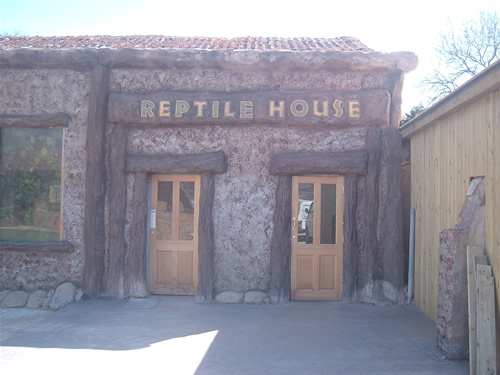Reptile house.jpg
