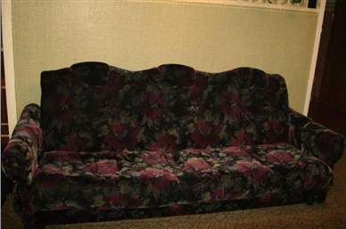 Uglycouch.jpg